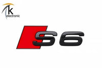 Audi S6 4A C8 Schriftzug schwarz rote Raute hinten