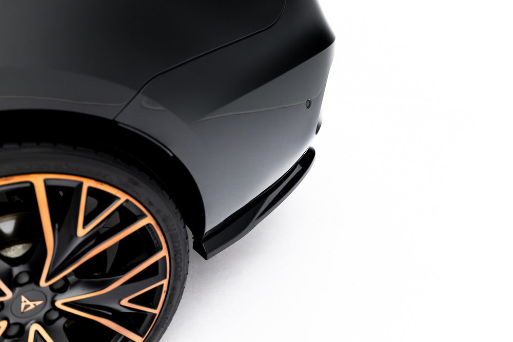 Seitliche Heck Diffusor Erweiterung V.4 für Cupra Leon ST Mk1 Facelift von Maxton Design