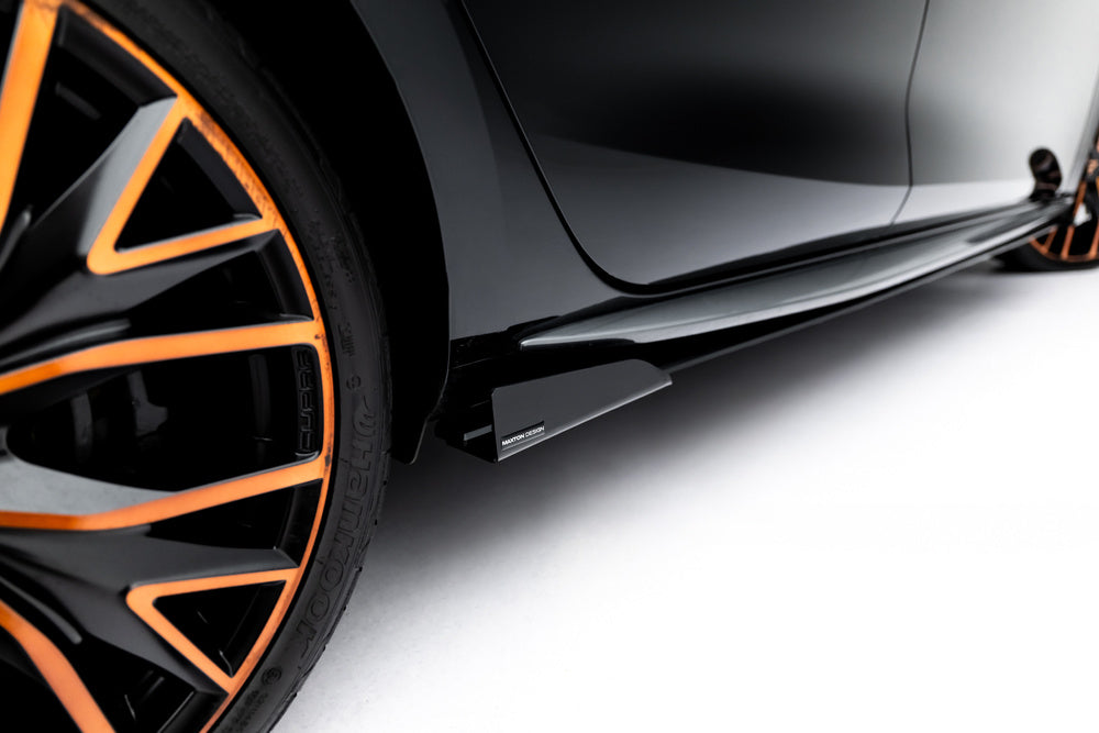 Seitenschweller Erweiterung Street Pro mit Flaps für Cupra Leon ST / Hatchback Aero Mk1 / Mk1 Facelift von Maxton Design