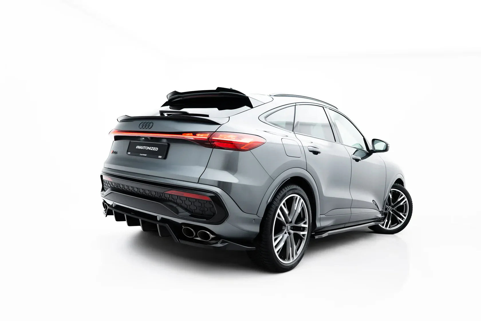 Maxton Design Zentraler Hinterer Splitter für Audi SQ5 Sportback / SUV Mk3