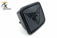 Cupra Leon KL schwarzes Zeichen hinten mit Carbon