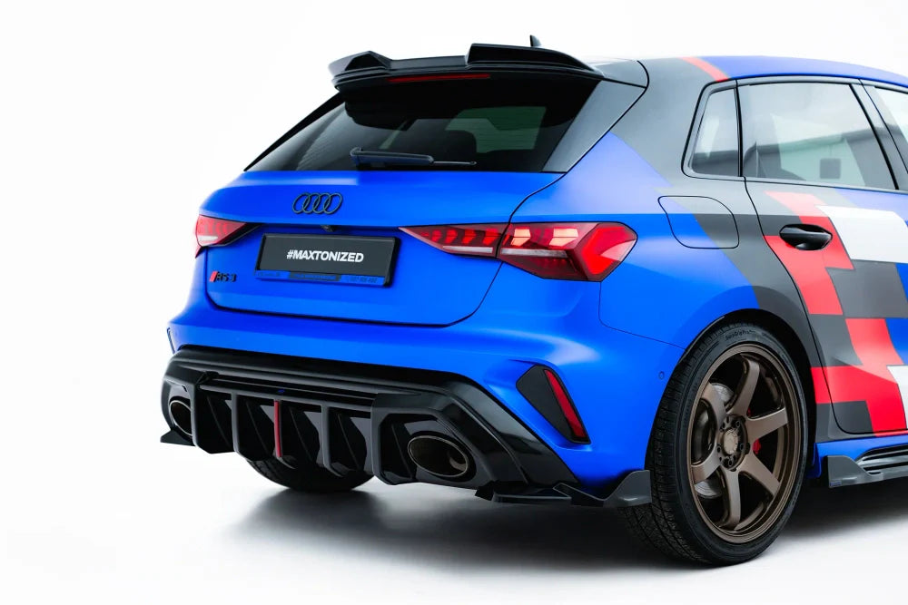 Seitliche Heck Diffusor Erweiterung V.2 für Audi RS3 Sportback 8Y Facelift von Maxton Design