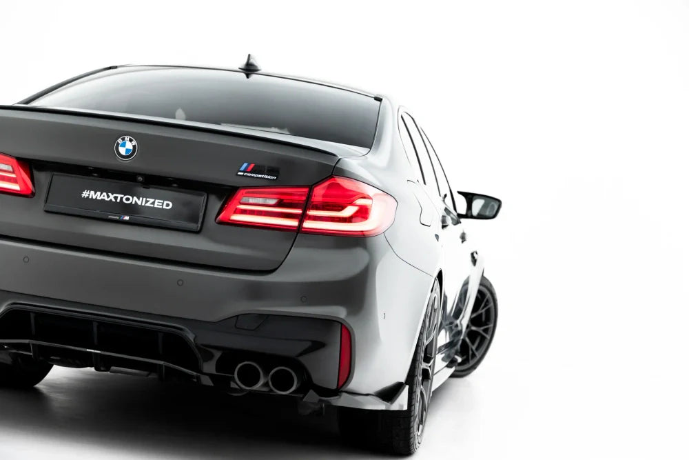 Hochwertige, formschöne und passgenaue seitliche Heck Diffusor Erweiterung für BMW M5 F90 von Maxton Design
