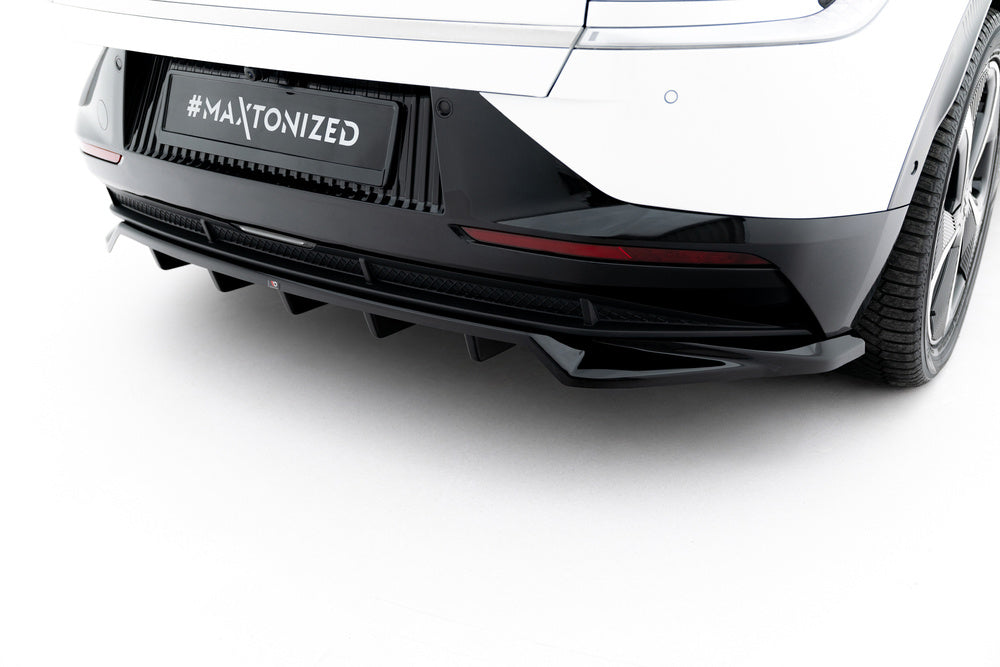 Zentraler Hinterer Splitter für Kia EV6 MK1 von Maxton Design