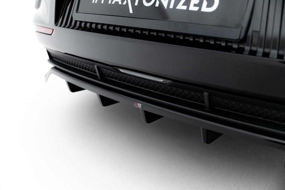 Zentraler Hinterer Splitter für Kia EV6 MK1 von Maxton Design