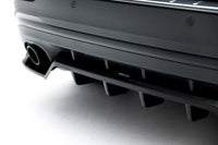 Zentraler hinterer Splitter für Mercedes-AMG GLA 35 H247 Facelift von Maxton Design