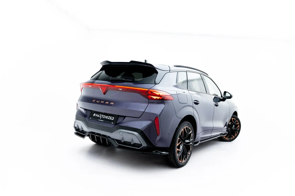 Zentraler Hinterer Splitter V.4 für Cupra Terramar Mk1 mit Anhängerkupplung von Maxton Design