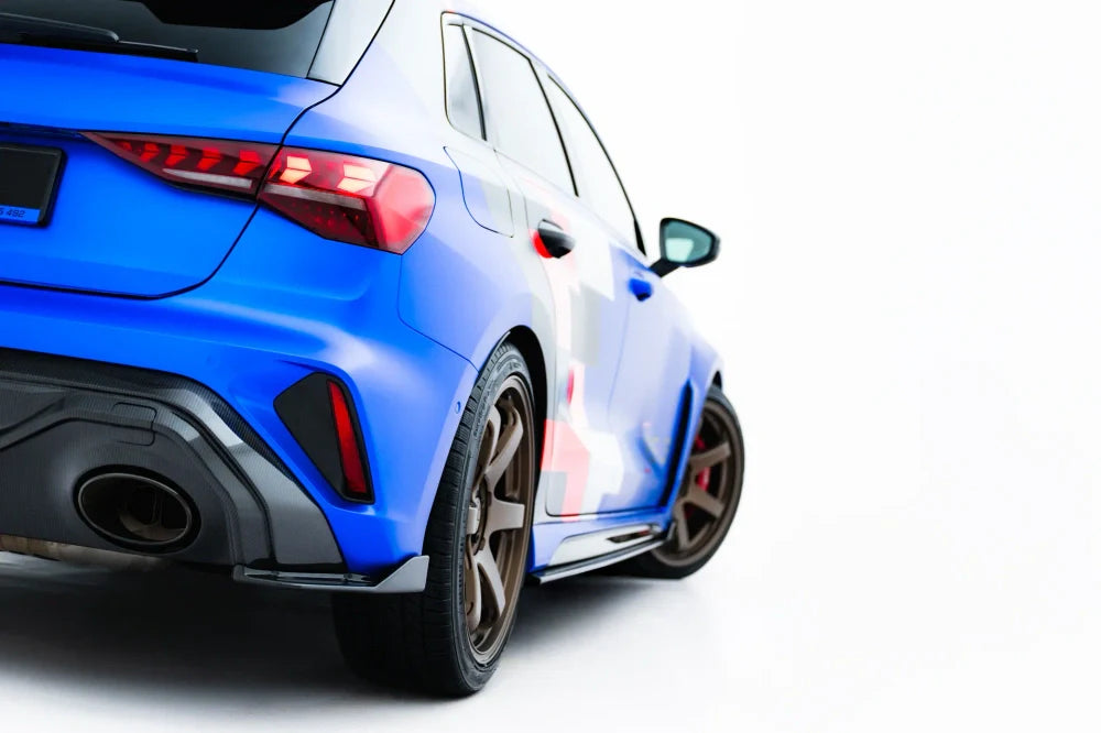 Carbon Seitliche Heckdiffusor Erweiterung für Audi RS3 Sportback 8Y Facelift von Maxton Design