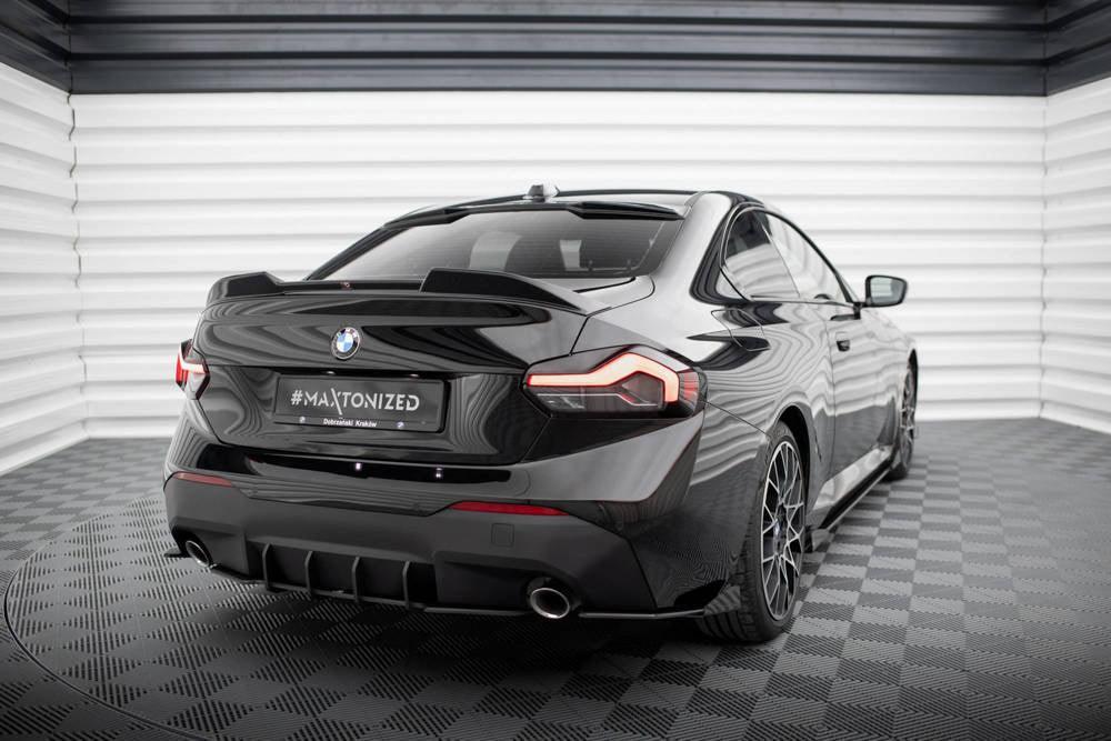 Seitliche Heck Diffusor Erweiterung Street Pro + Flaps für BMW 2 Coupe G42 von Maxton Design