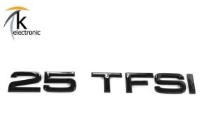 Audi Q3 F3 25 TFSI Schriftzug schwarz hinten