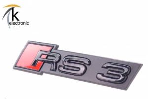 Audi RS3 8Y Schriftzug schwarz rote Raute vorne
