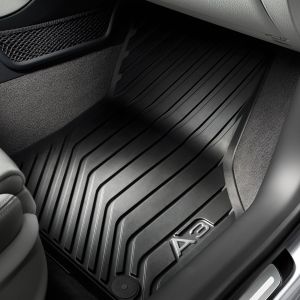 Original Audi A3 (8V) Gummi Fußmatten vorne mit A3 Logo