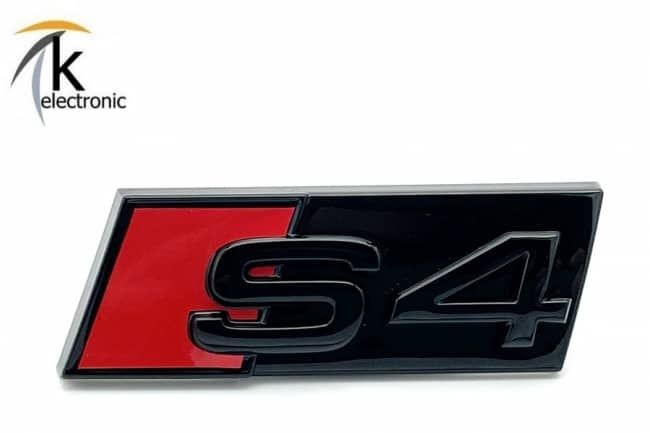 Audi S4 B9 8W Schriftzug schwarz rote Raute vorne Vor-Facelift bis