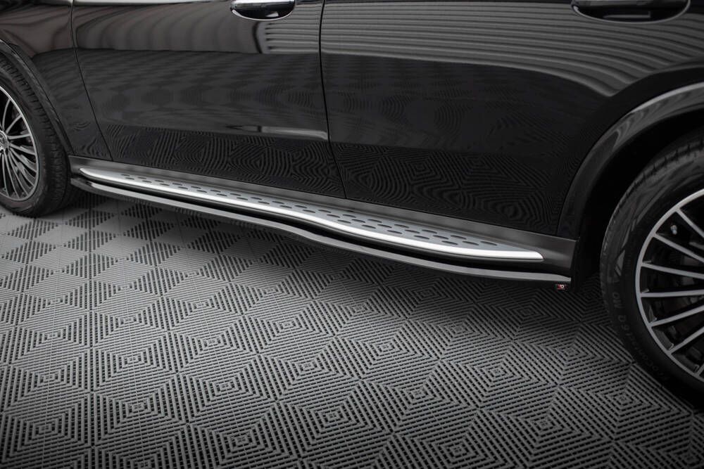 Front Lippe / Front Splitter / Frontansatz für Mercedes-Benz GLC X254  AMG-Line von Maxton Design