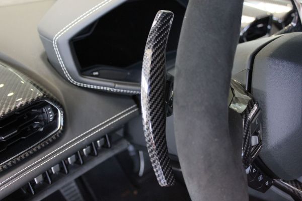 Seiler Performance Carbon Mittelkonsole für Lamborghini Huracan - seitlich